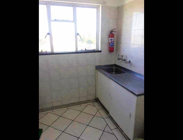 2 BEDROOM APARTMENT RENTED IN ALGOA PARK